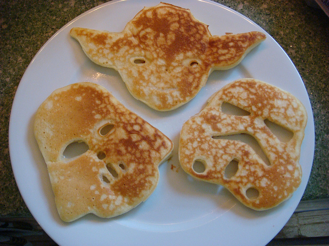 https://www.appliancevideo.com/wp-content/uploads/2014/08/star-wars-pancakes.jpg